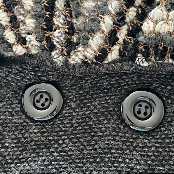 ✅HOST Pick✅ Curio New York High Cowl Neck Sweater, Large - Picture 9 of 16